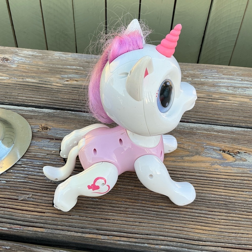 Robo Pets Unicorn Smart Bot RC Control Pet Music Dance No Treats NO REMOTE '2019 - Picture 5 of 7